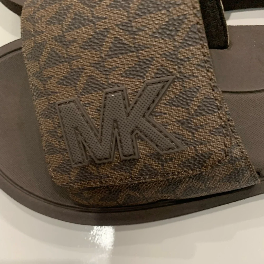 New Wade Michael Kors Dark Brown Logo Slides without box size 9 brown - Picture 6 of 6